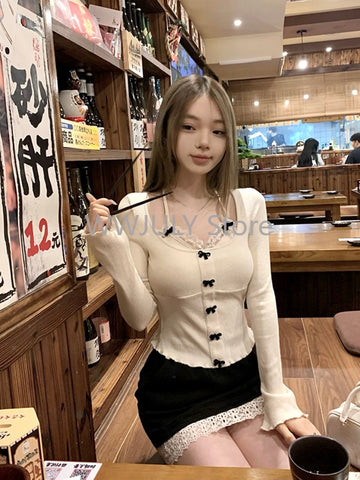 Sonicelife Sweet Lace Patchwork Fake Two Piece Tops E-girl Bow Knitted Sweater Women Early Autumn Long Sleeve Slim Y2k Blouse Design