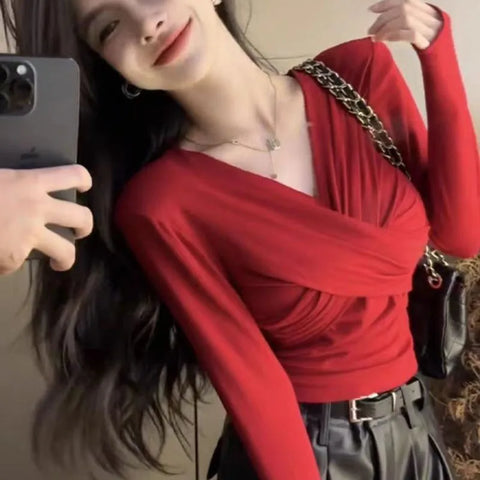 Sonicelife Autumn Red Slim Long Sleeve T Shirt Women Fashion Pleated V Neck Bottoming Shirt Elegant Chic Female Crop Tees New