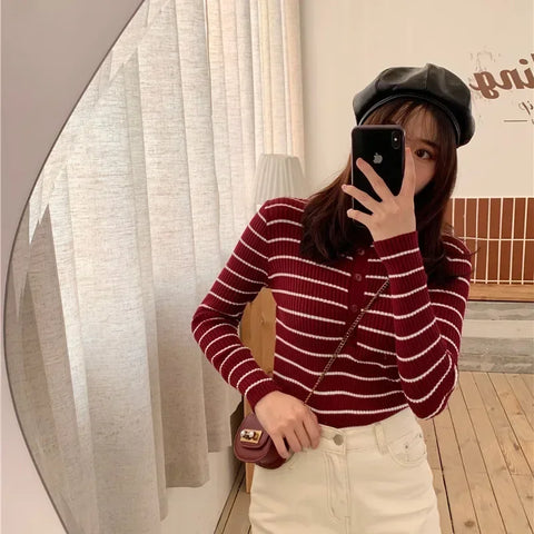 Sonicelife 2024 Autumn Winter Women T-shirts Elegant Stripes Knitted Tees Buttoned Up Long Sleeve Slim Women Knitted T-shirts