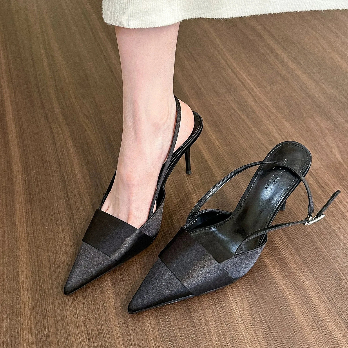 Sonicelife Pumps Sandals Shoes Female 2025  Hot Sale One-word Buckle Women's  Autumn Pointed Toe Solid Chunky Heels  Jane