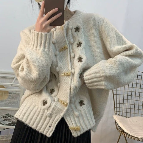 christmas outfit Sonicelife 2025 new autumn and winter retro design niche sweater women's slim loose, warm and soft waxy knitted cardigan to wear outside