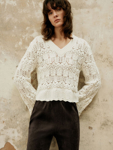 Sonicelife Vintage Hollow Out White Sweaters Women V Neck Sweet Short Knitted Pullovers Fall Long Sleeve French Elegant Loose Jumpers