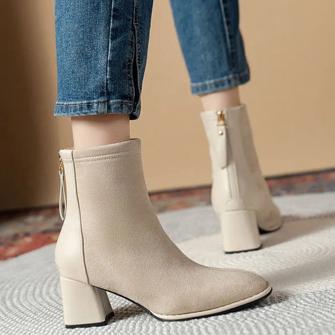 Sonicelife Fashion Thick Heel Short Boots  2025  Winter New Square Headed Suede Short Boots Women Plush Warm High Heels  Boots