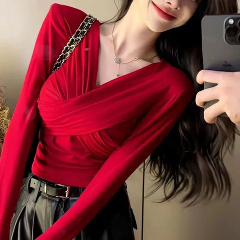 Sonicelife Autumn Red Slim Long Sleeve T Shirt Women Fashion Pleated V Neck Bottoming Shirt Elegant Chic Female Crop Tees New