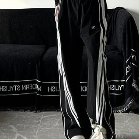 Sonicelife Contrast Piping Black Sweatpants