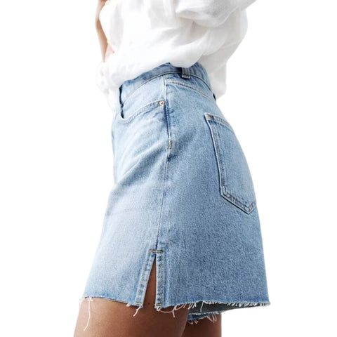 Sonicelife Women's Denim Shorts with High Waist and Split Design Fashionable and Casual Versatile Slimming Mini Shorts New
