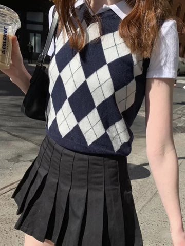 Sonicelife Vintage Classic Black Pleated Skirt Women Summer Solid High Waist Zipper Mini Skirts Female Simple Casual Y2k Short Faldas 2025