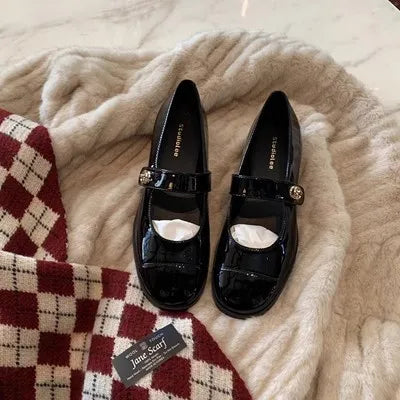 Sonicelife 2025 Fashionable Sheepskin Gold Buckle Round Toe Shallow Cut Flat  with Thick Heels,  Jane Shoes, Women's Singles Shoes