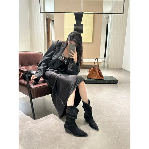 Sonicelife 2025  New Western Boots Flock Falt Mid Heels Black Brown Winter Short Boots Woman Chelsea Boots