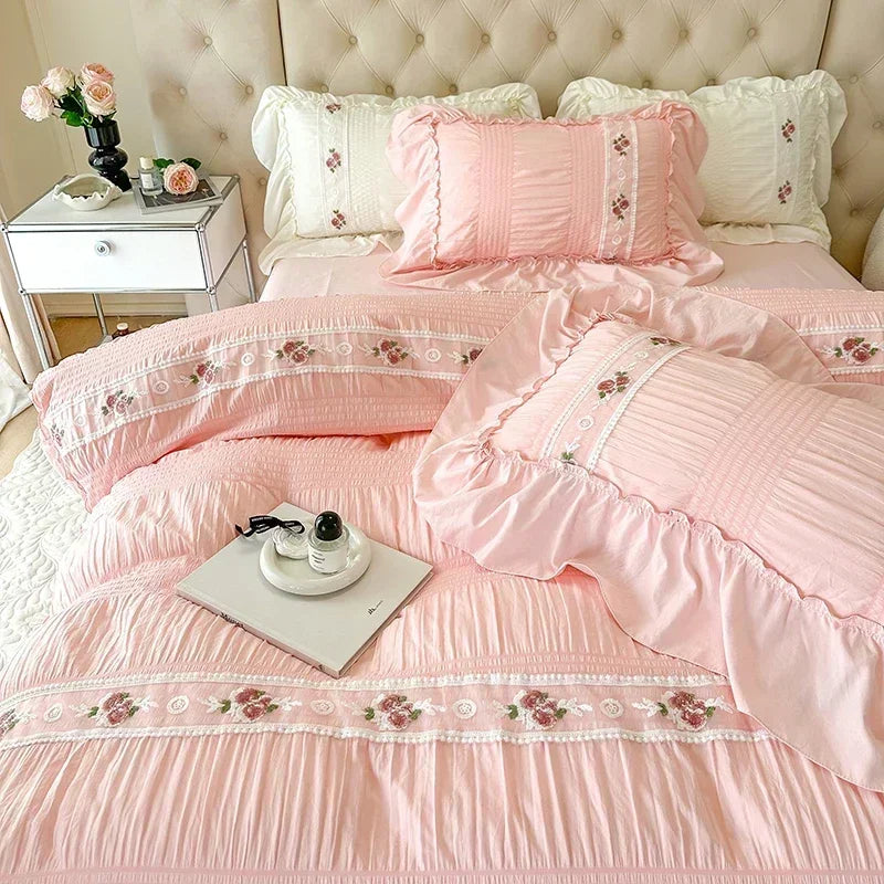 Sonicelife French Embroidered Lace Bubble Gauze Bedding Set Pink Elegant Princess Style Queen Duvet Cover Set Ruffled Comforter Cover Sets