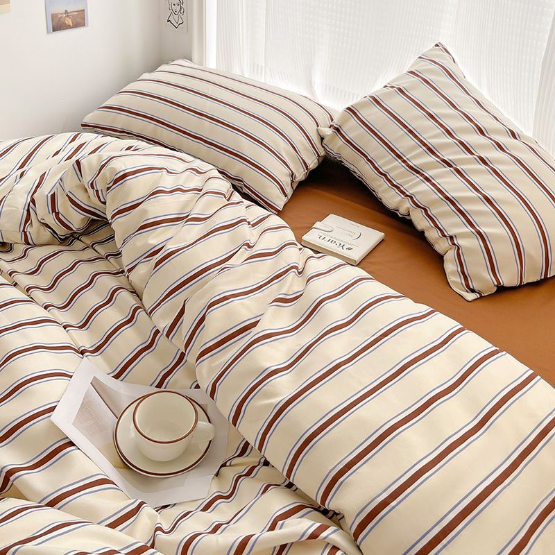 Sonicelife Simple Red and Blue Striped Duvet Cover and Four Piece Bed Sheet Set with Washed Cotton Bedding on the Bed