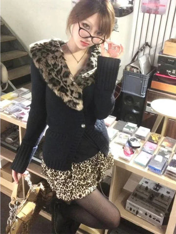 Sonicelife Leopard Cardigan Women Japanese Gyaru V-neck Long Sleeve Streetwear Slim Sexy Cardigan Sweater Y2k Vintage Top Autuam