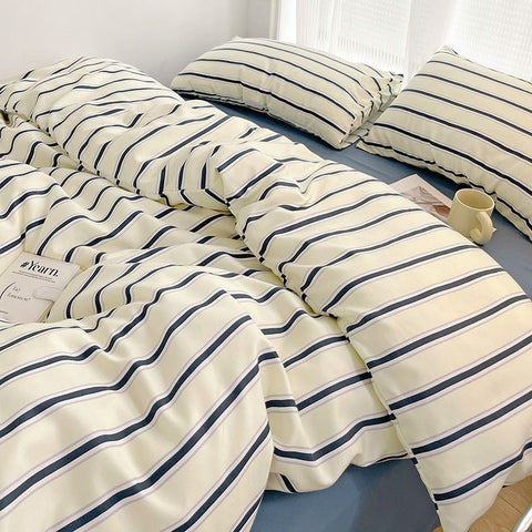 Sonicelife Simple Red and Blue Striped Duvet Cover and Four Piece Bed Sheet Set with Washed Cotton Bedding on the Bed