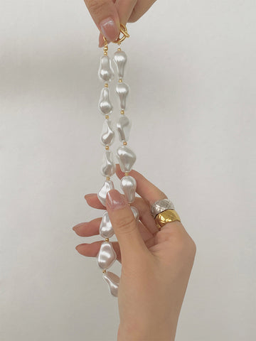 Sonicelife-Pearl Effect Resin Necklace