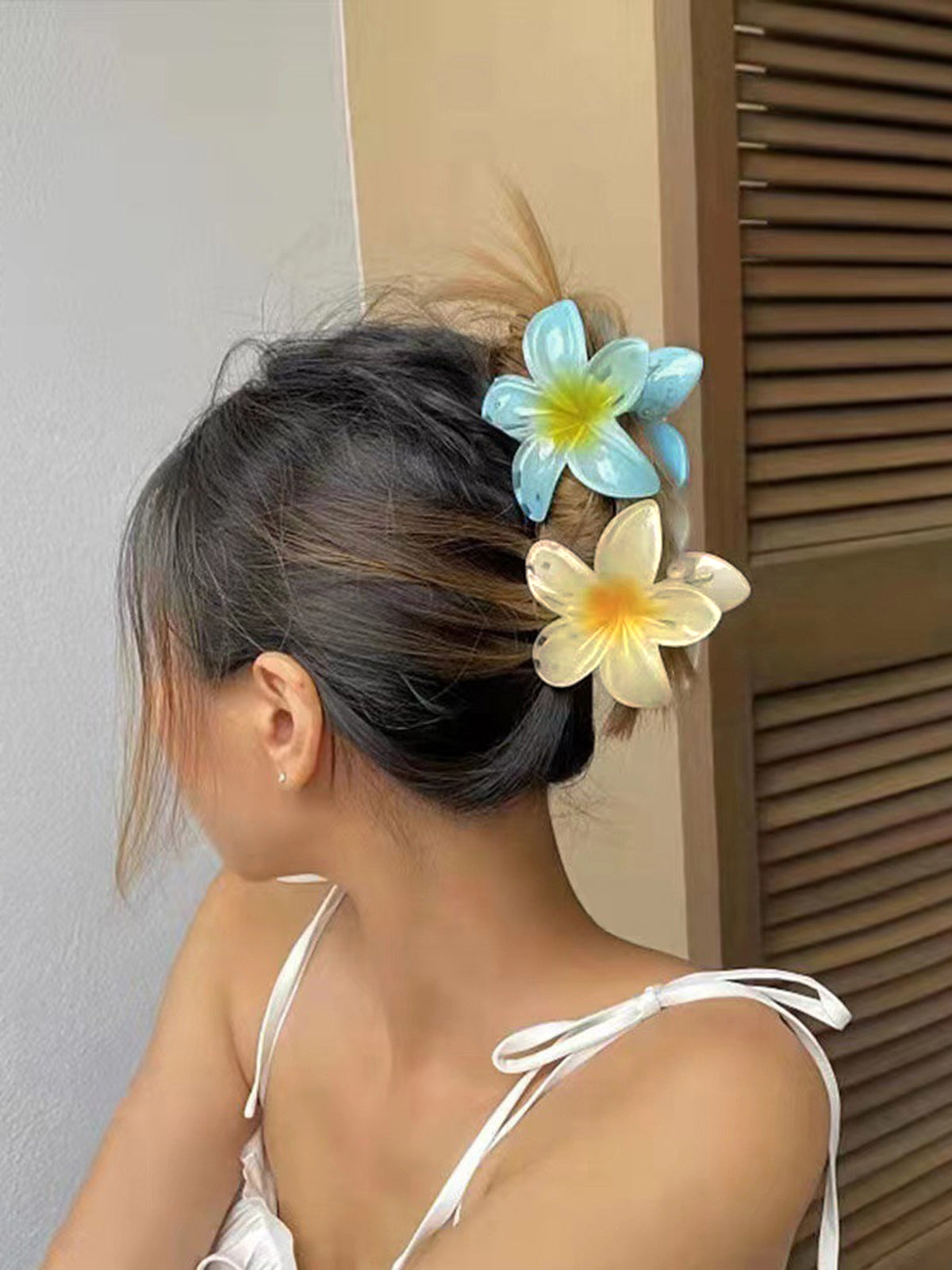 Sonicelife-Trendy Colorful Resin Flower Hair Clip