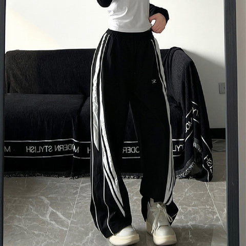 Sonicelife Contrast Piping Black Sweatpants