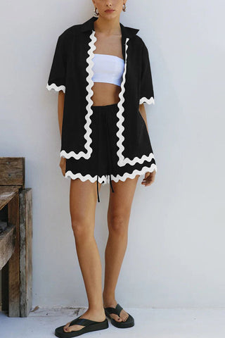 Sonicelife-Contrast Wavy Shirt Two-piece Shorts Set