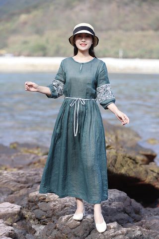 Sonicelife Emerald Embroidery Ramie Dress