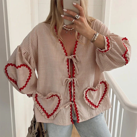 Sonicelife Women Y2K Loose Fit T-shirt Holiday Streetwear Heart Frill Patched Plaid Blouse Tops Vintage Tie Front V Neck Long Sleeve Tees