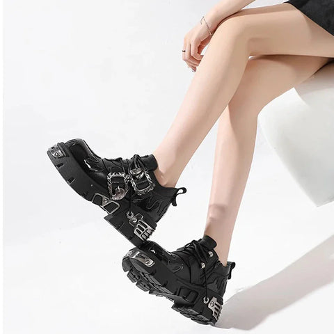Sonicelife 2023 Men and Women Vintage Rock Couple Shoes New Dark Punk Leather Retro Boots Metal Niche Design Unisex Single Platform Shoes