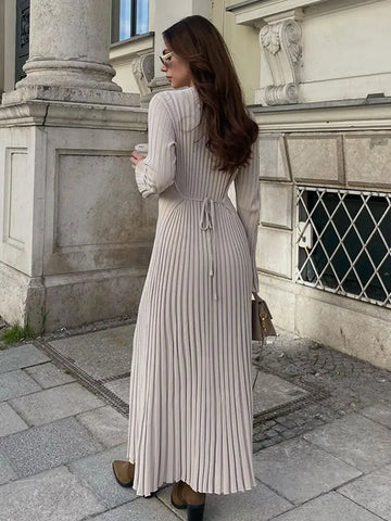 Back To School Sonicelife Women Elegant Solid Pleated Knitted Maxi Dress Casual Round Neck Long Sleeve Lace Up Dresses 2024 Autumn Lady High Street Robes