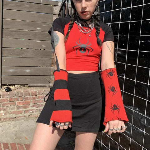 Sonicelife Punk Style T-shirt y2k Gothic Contrast Baby Tee with Detachable Reversible Arm Warmers Harajuku Grunge Crop Top Women