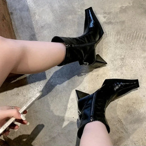 Sonicelife 2024 Autumn New Small Square Head Thick High Heel Short Boots Riding Boots High Heels Fashion Boots Shaped Triangle Heel 35-40