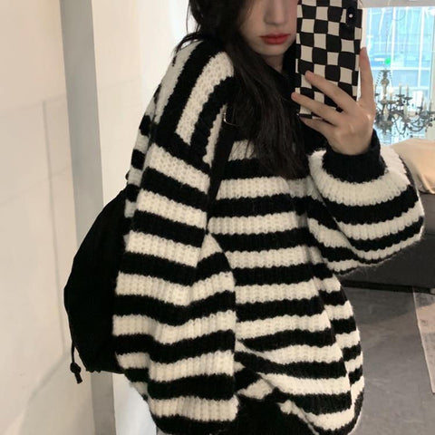 Sonicelife Striped Sweater Women Fashion Vintage Warm Round Neck Sweaters Pullover Loose Casual Sweater Long Sleeve Top Sweater Clothes