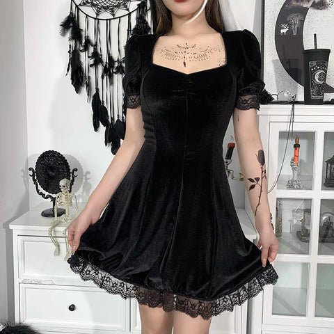 Sonicelife Women's Gothic Design Dress 2024 Solid Color Simple Style Dark Lace Patchwork Short Dresses