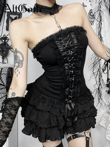 Sonicelife Dark Gothic Corset Vest Women Streetwear Y2k Harajuku Grunge Lace Patchwork Bandage Crop Tank Top Emo Alt Rave Outfits