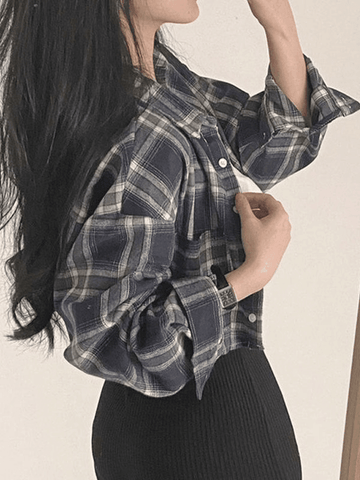 Sonicelife Cropped Long Sleeve Checkered Blouse