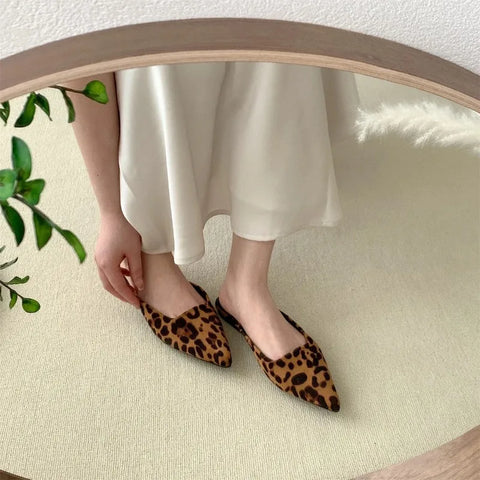 Sonicelife Women Slippers Pointed Toe Leopard Design Shallow Slip on Thin Low Heels Black Flock Design Casual Mules Loafers Black Outdoor