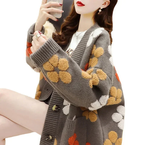 christmas outfit Sonicelife 2025 Spring and Autumn Fashion New Women's Knitted Long-sleeved V-neck Sweater Cardigan Jacket Women Loose Western Style