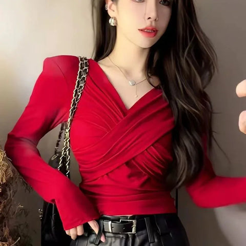Sonicelife Autumn Red Slim Long Sleeve T Shirt Women Fashion Pleated V Neck Bottoming Shirt Elegant Chic Female Crop Tees New
