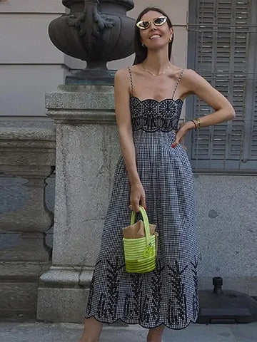 Sonicelife Plaid Embroidery Hollow Out Sling Dress For Women Sexy Backless Sleeveless Empire Female Dresses 2024 Summer Lady Beach Vestidos