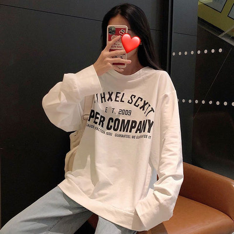 christmas outfit Sonicelife Long-sleeved T-shirt for female students Korean style loose and trendy BF2025 new large size versatile ins top sweatshirt thin