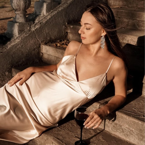 Sonicelife Deep V-Neck Satin Party Dress Summer Elegant Sleeveless Spaghetti Strap Night Club A-Line Dresses For Women 2024