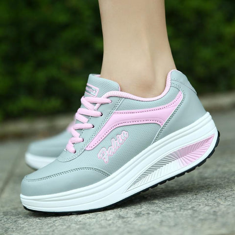 Women Sneakers 2023 Breathable Waterproof Wedges Platform Vulcanize Shoes Woman Pu Leather Casual Shoes Tenis Feminino