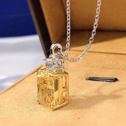 Gorgeous Yellow Square Cubic Zirconia Pendent Necklace Women Delicate Engagement Neck Necklace Gift Lady's Trendy Jewelry