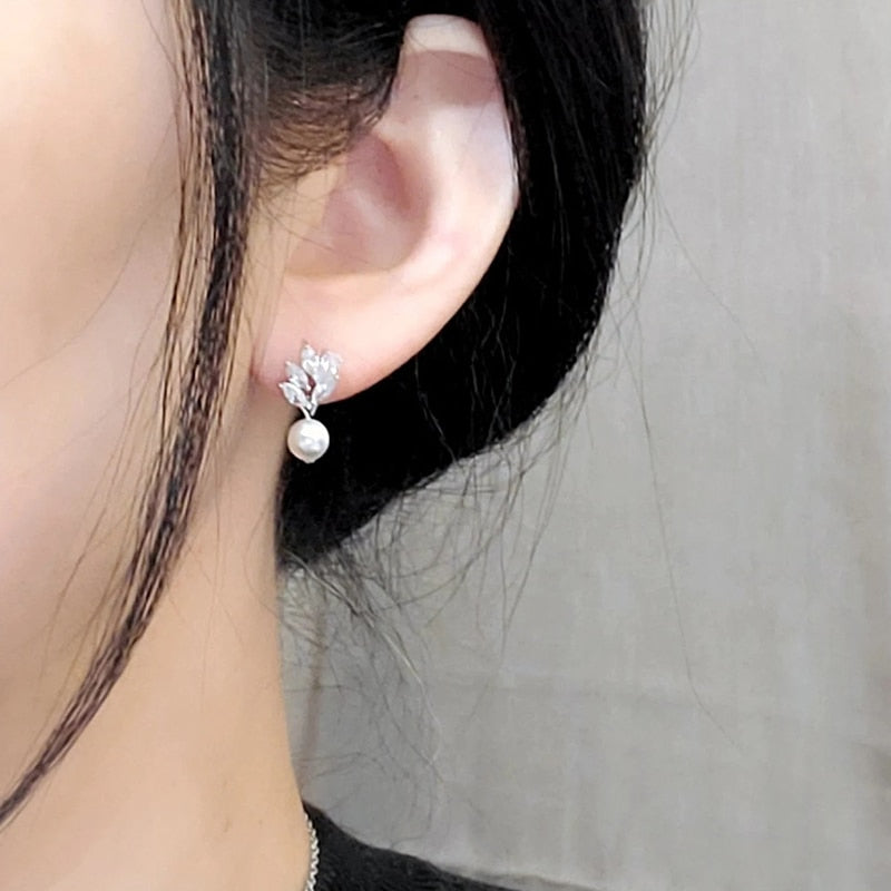 Sonicelife Fancy Bride Wedding Drop Earrings Brilliant Cubic Zirconia Imitation Pearl Earrings Daily Wear Elegant Women Accessories